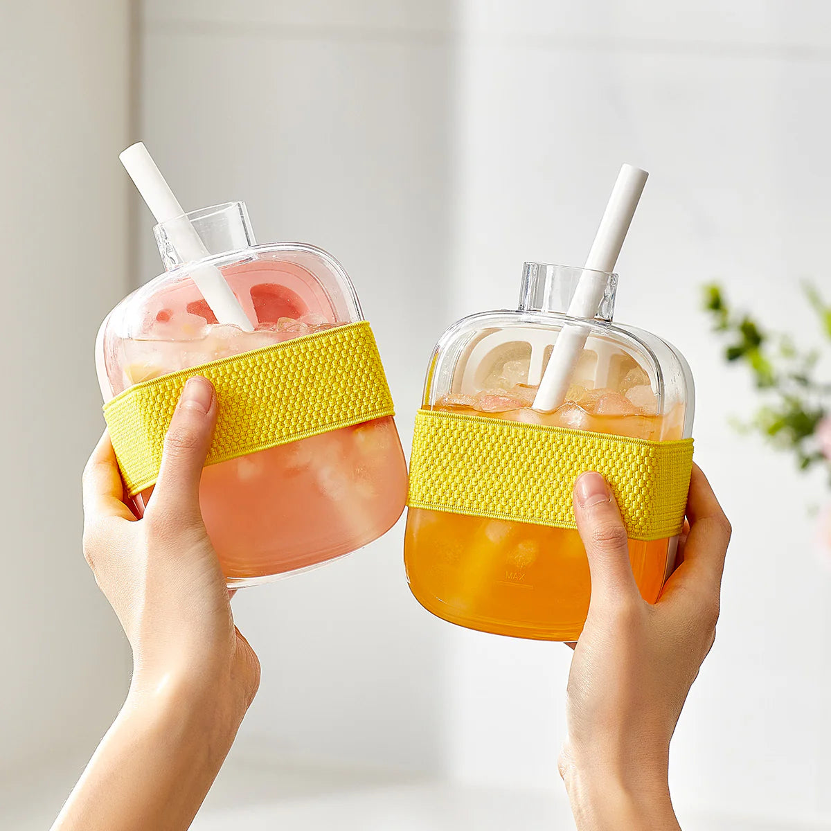 🆙2-IN-1 ICE BOTTLE — MAKE ICE, PRESS & DRINK